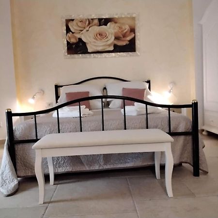Biancotufo Casa Vacanze コラート エクステリア 写真