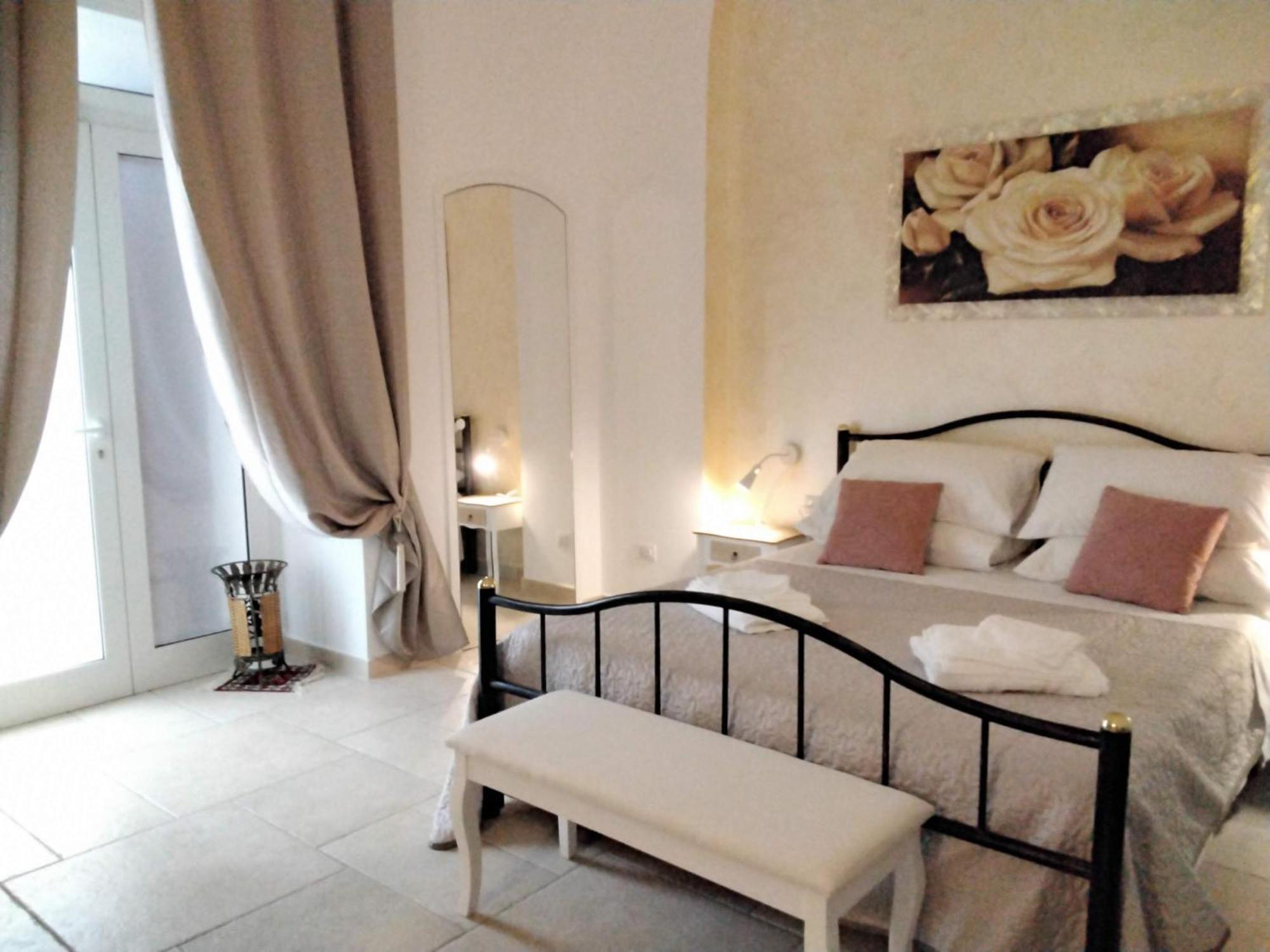 Biancotufo Casa Vacanze コラート エクステリア 写真